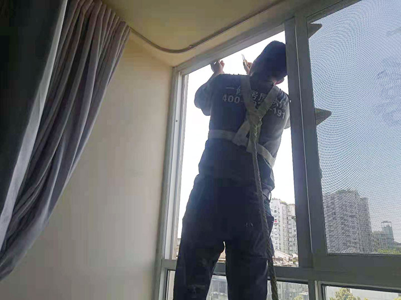 杭州老式窗戶怎么翻新改造飄窗？