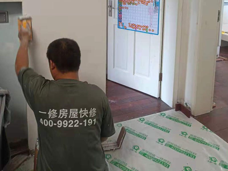 上海屋頂石膏板翻新，重新粉刷乳膠漆可