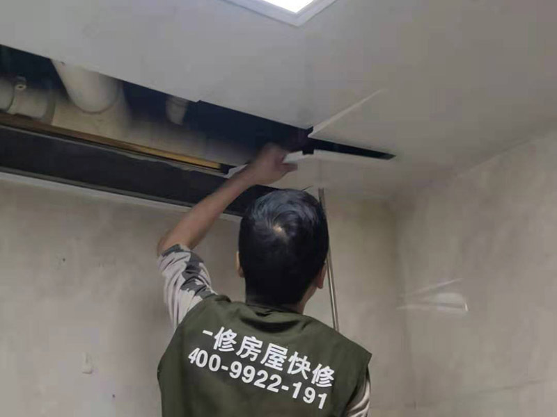 上海屋頂長城板翻新更換的好處