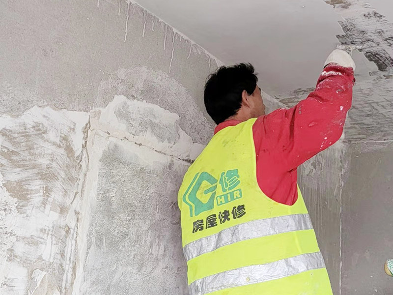 北京屋頂石膏板翻新，重新粉刷乳膠漆可